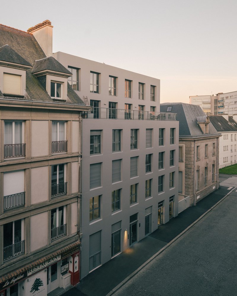 19 Collective Housing Units