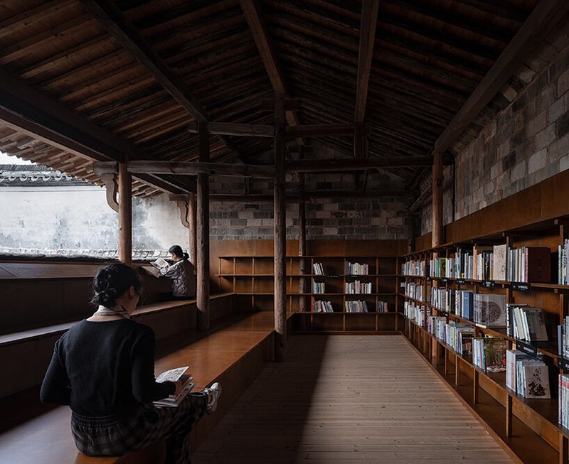 atelier guo inserts cinema into an ancestral hall in china without touching its past - 11