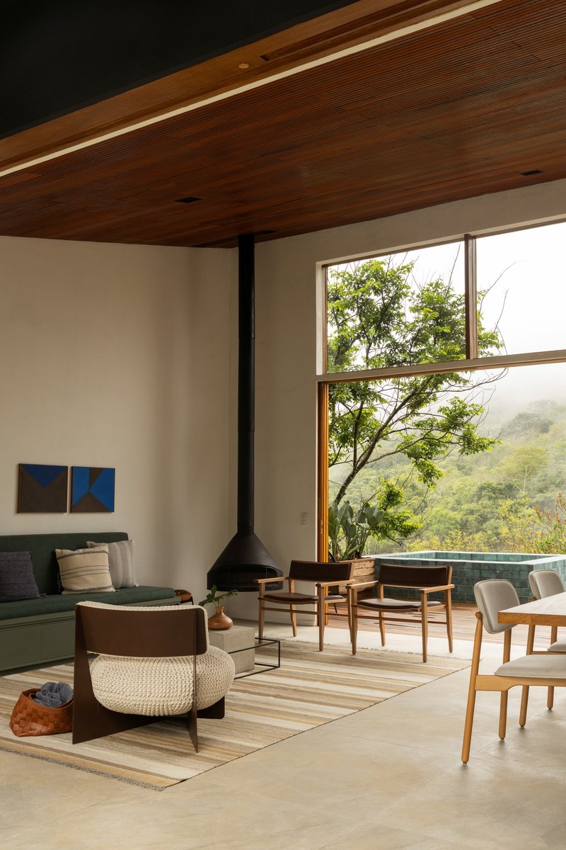 Forest Cabin / Angá Arquitetura - Interior Photography, Living Room, Wood, Table, Lighting, Chair