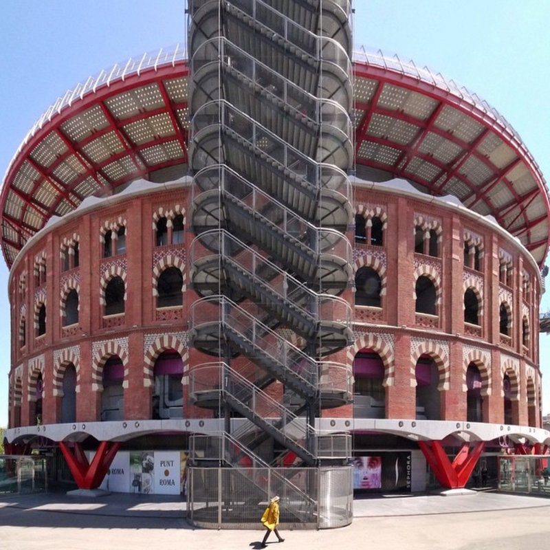 Barcelona Architecture City Guide: 30 Buildings and Places from Gaudí to Today - Image 18 of 34