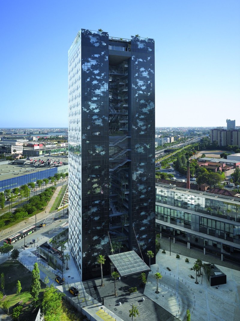 Barcelona Architecture City Guide: 30 Buildings and Places from Gaudí to Today - Image 21 of 34