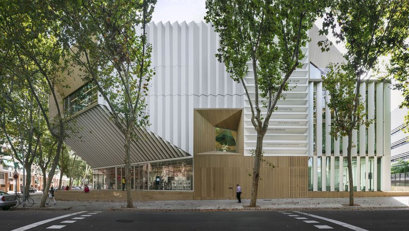 Barcelona Architecture City Guide: 30 Buildings and Places from Gaudí to Today - Image 23 of 34