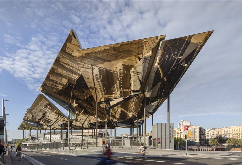 Barcelona Architecture City Guide: 30 Buildings and Places from Gaudí to Today - Image 10 of 34