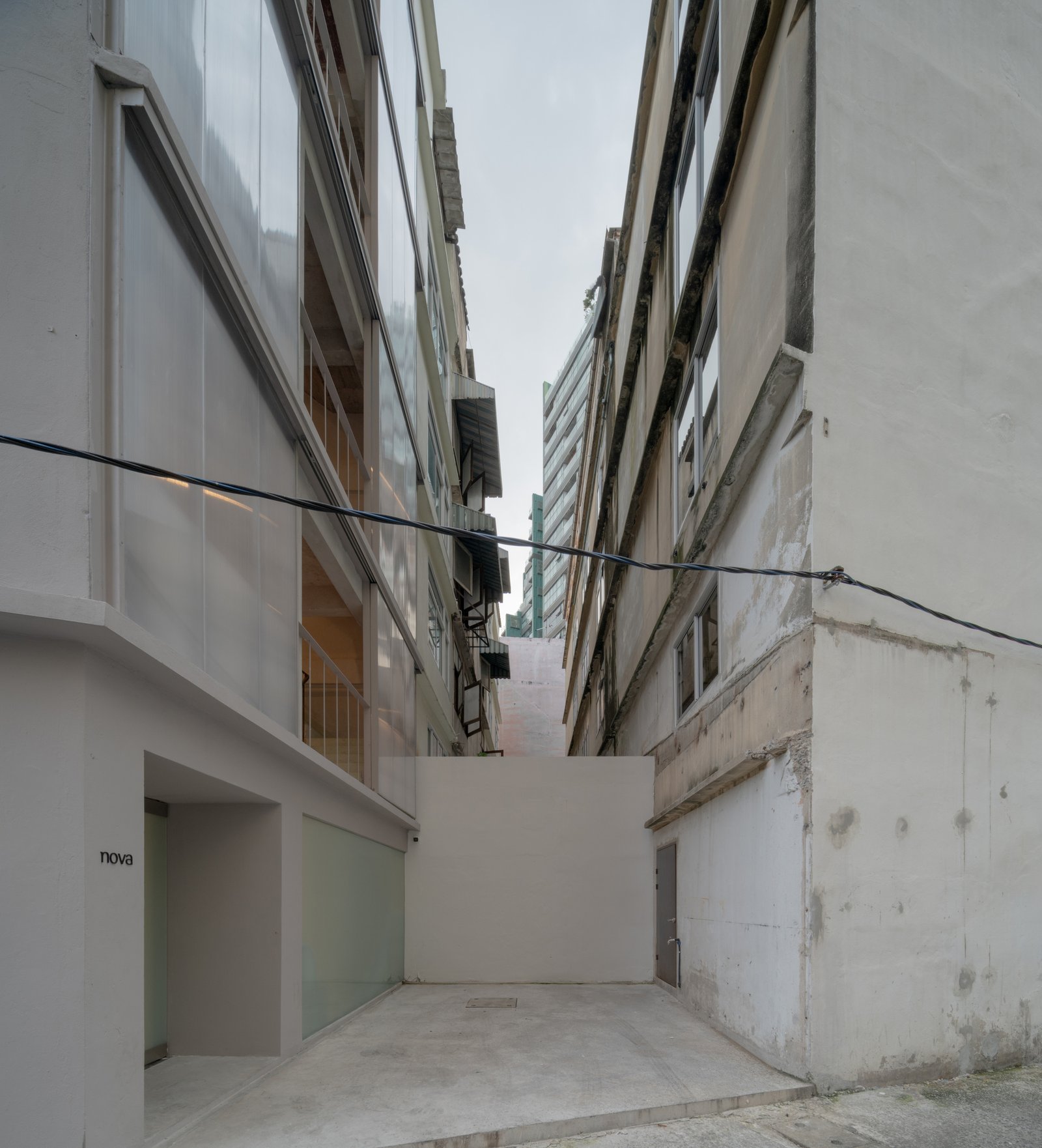 O Refúgio da Arte no Coração de Bangkok