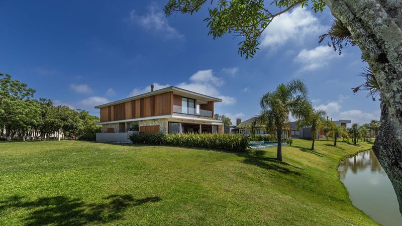 Casa Ilhas / RMK Arquitetura + Galeria 733 - Fotografia de Exterior, Jardim