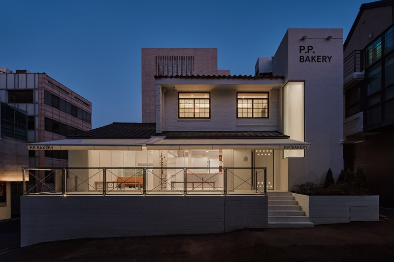 P·P·BAKERY / Studio Tama - Exterior Photography, Balcony